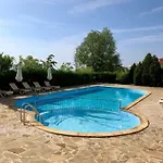 Apartment Etara3 *